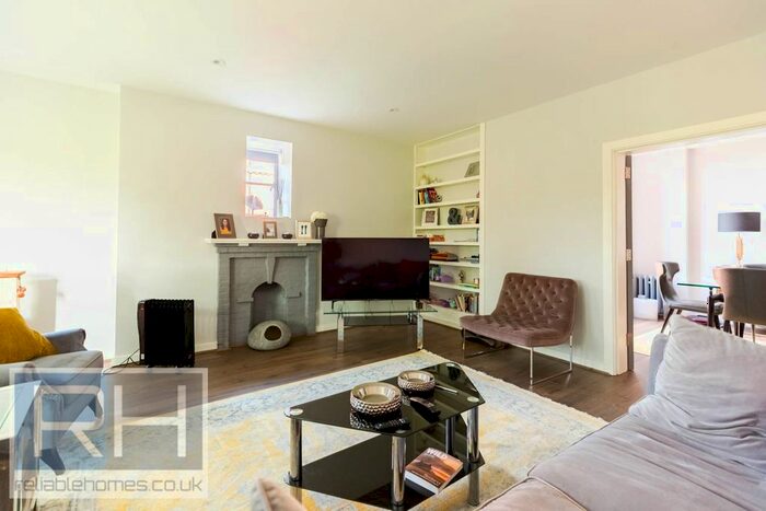 3 Bedroom Flat To Rent In Clive Court, Maida Vale, London, W9