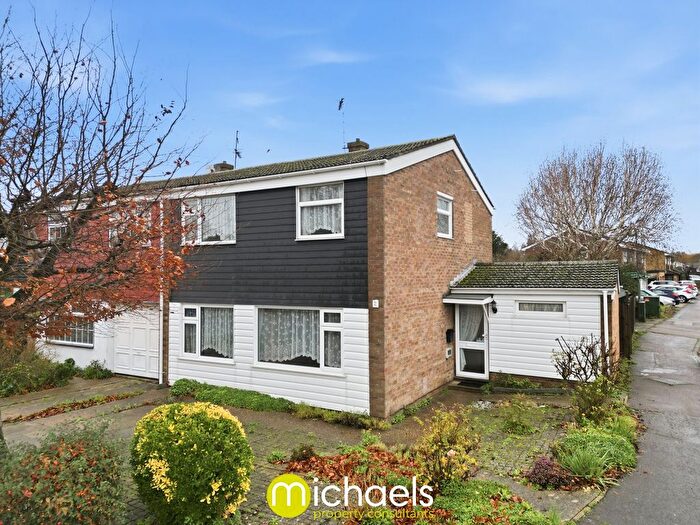 4 Bedroom Semi Detached House For Sale In Hereford Road, Colchester, CO1