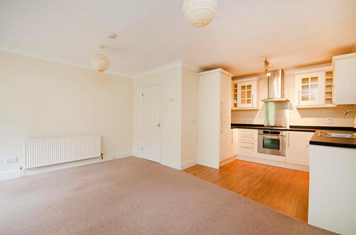 4 Bedroom House To Rent In Harrow Fields Gardens, Harrow On The Hill, Harrow, HA1