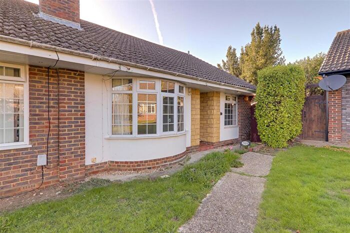 2 Bedroom Semi-Detached Bungalow For Sale In New Road, Worthing, BN13
