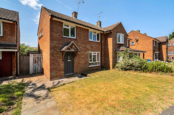 3 Bedroom Semi-Detached House For Sale In Parkland Drive, Bracknell, Berkshire, RG12