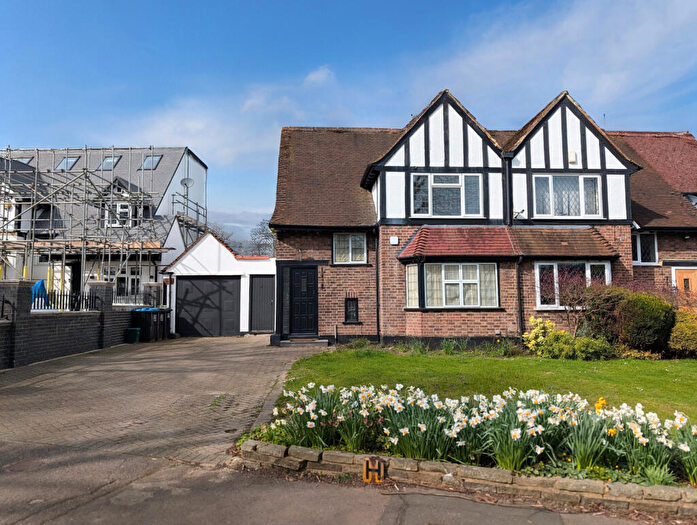 4 Bedroom Semi-Detached House To Rent In Lancaster Avenue, Hadley Wood, EN4