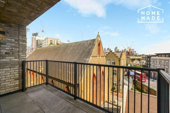 2 Bedroom Flat To Rent In Battersea Park Road, London, SW8