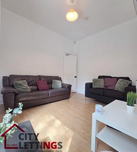 4 Bedroom Terraced House To Rent In Church Grove, Lenton, NG7