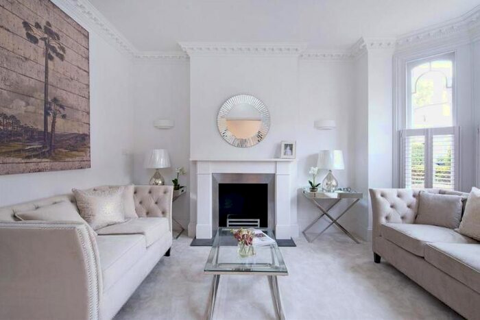 5 Bedroom Semi-Detached House To Rent In Glendun Road, Acton, London, W3