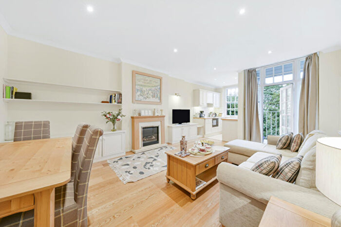 1 Bedroom Flat To Rent In Elm Tree Court, Elm Tree Road, NW8