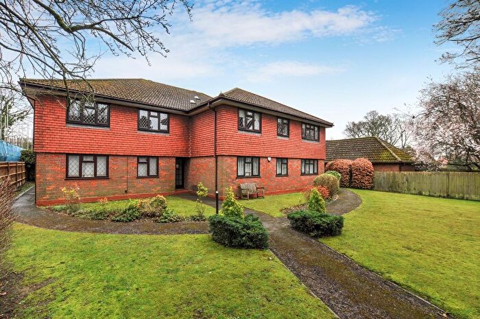 2 Bedroom Flat To Rent In Tudor Park, Amersham, HP6