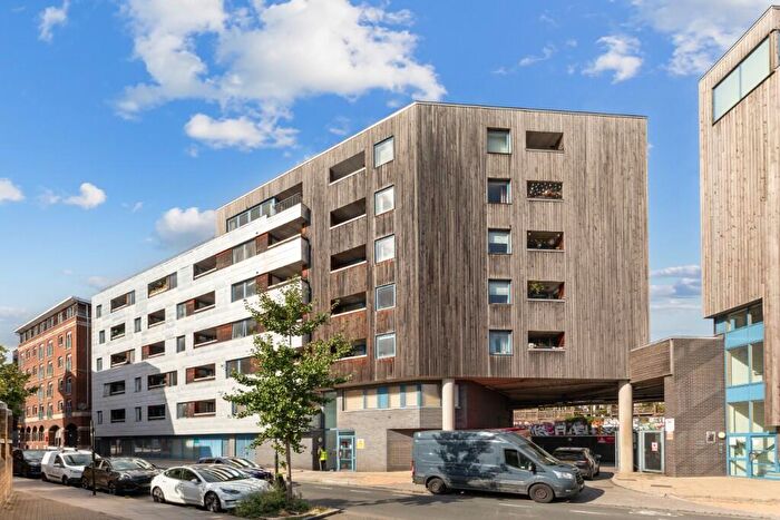 1 Bedroom Flat For Sale In St. Pancras Way, London, NW1