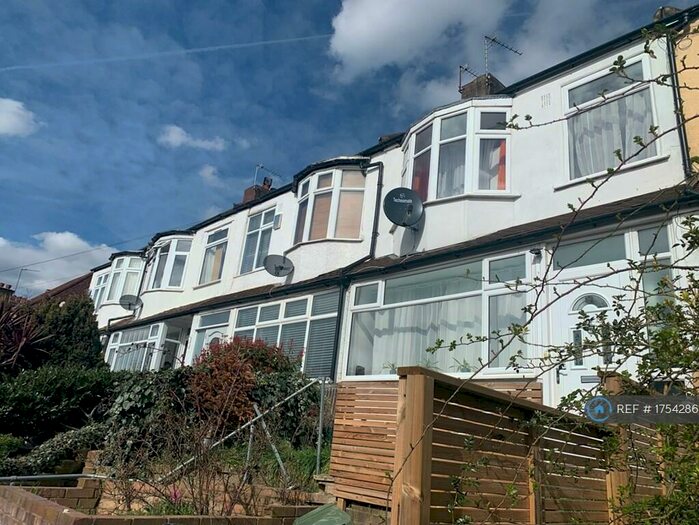 3 Bedroom Terraced House To Rent In Beauchamp Road, London, SE19