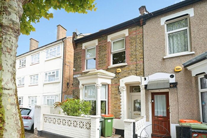 3 Bedroom End Of Terrace House For Sale In Clifton Road, London, E7