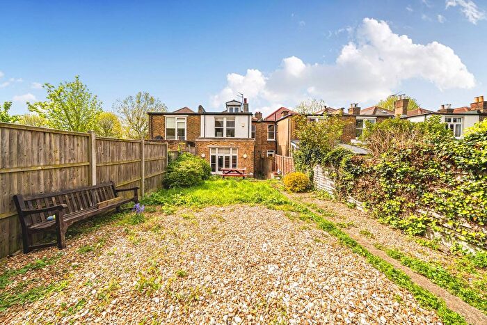 6 Bedroom Property To Rent In Wimbourne Gardens, Ealing, London, W13