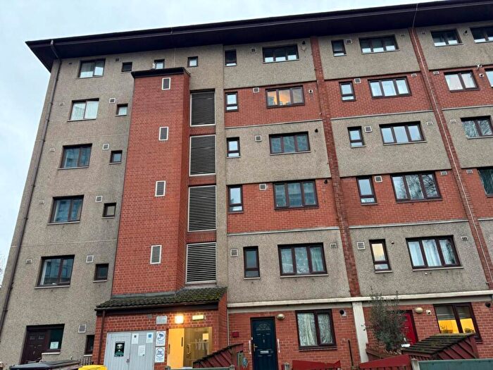 2 Bedroom Apartment To Rent In Clarendon Street, Hulme, M15
