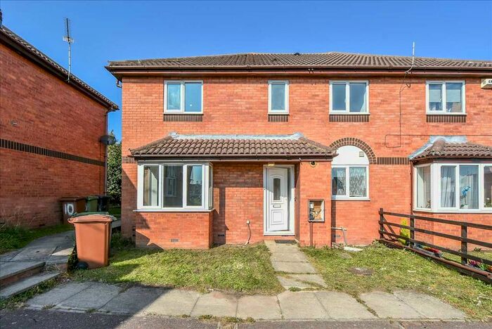 2 Bedroom Terraced House To Rent In Britannia Gardens, Wellingborough, NN8