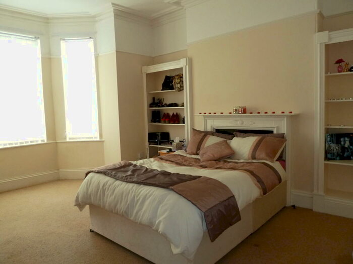 2 Bedroom Property To Rent In Wake Street, Gff, PL4