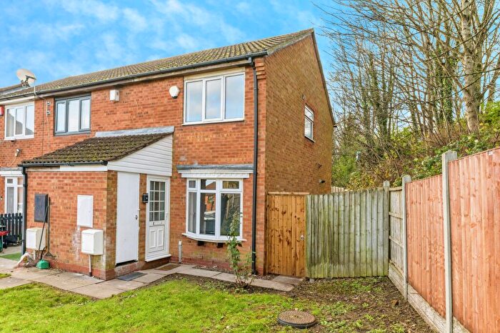 2 Bedroom Terraced House For Sale In Spring Grove Gardens, Birmingham, B18