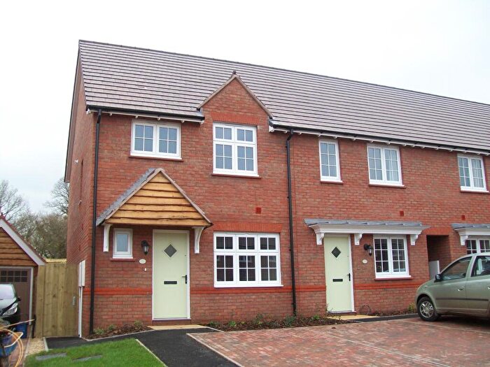 3 Bedroom End Of Terrace House To Rent In * Butts Road * Ottery St Mary *, EX11