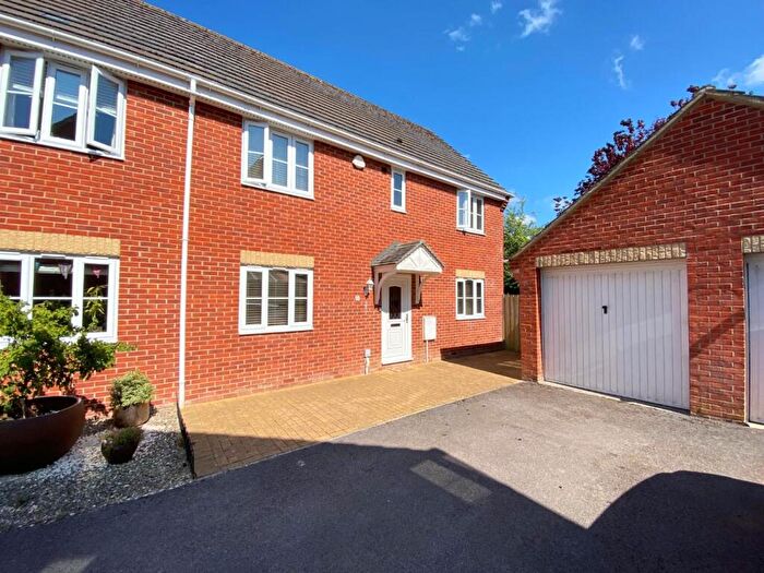 4 Bedroom Semi-Detached House For Sale In Kestrel Close, Calne, SN11