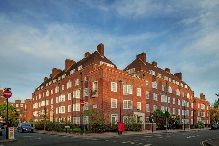 2 Bedroom Apartment To Rent In Black Prince Road, London, SE11