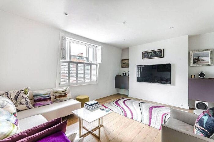 2 Bedroom Flat To Rent In Great Newport Street, London, WC2H