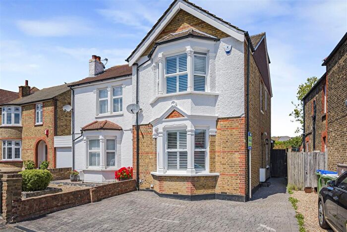 4 Bedroom Semi Detached House For Sale In Parkhill Road, Sidcup, DA15