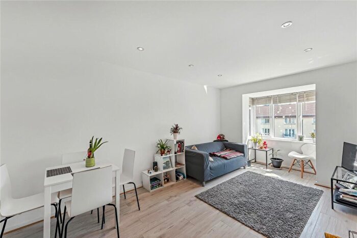 1 Bedroom Apartment To Rent In Sterling Gardens, London, SE14