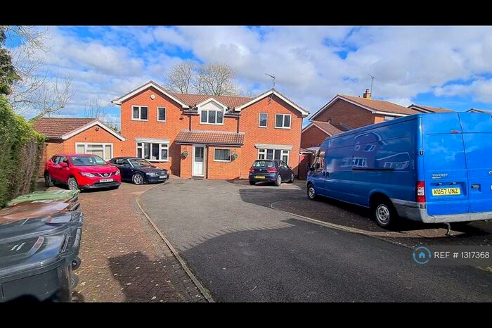 5 Bedroom Detached House To Rent In Chesterton Drive, Nuneaton, CV10