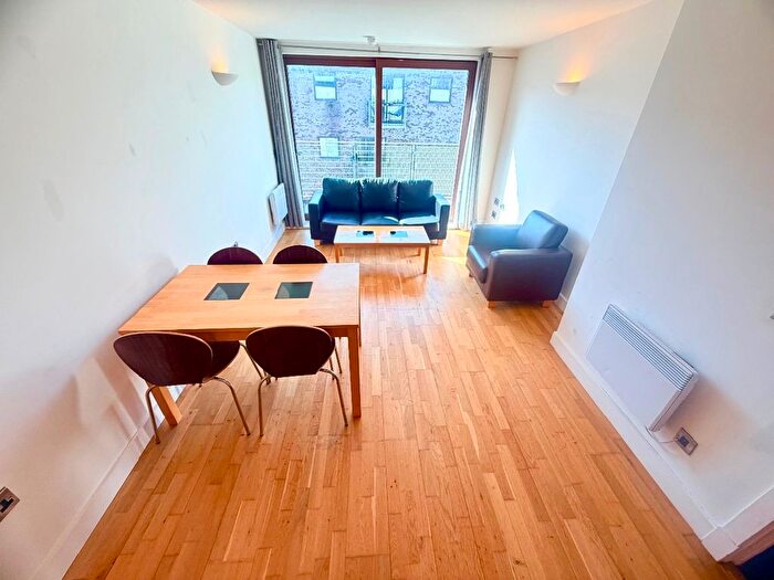 1 Bedroom Flat To Rent In Apartment, Isaac Way, Manchester, M4