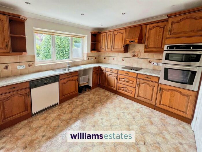 2 Bedroom Detached Bungalow For Sale In Min Yr Afon, Ruthin, LL15