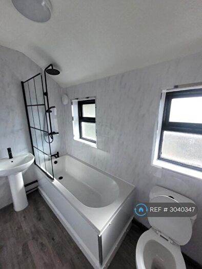 3 Bedroom Terraced House To Rent In Fairfax Place, Liverpool, L11