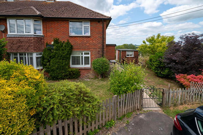 2 Bedroom Flat For Sale In Owslebury, SO21
