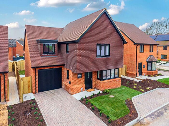 4 Bedroom Detached House For Sale In Abbey Way, Willesborough, TN24