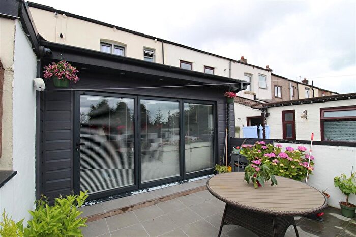 2 Bedroom Terraced House For Sale In New Street, Blackrod, Bolton, BL6