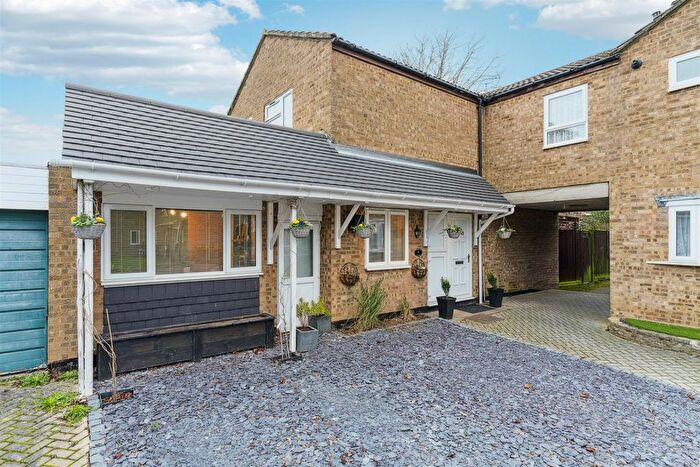 4 Bedroom Property For Sale In Shoreham Close, Stevenage, SG1