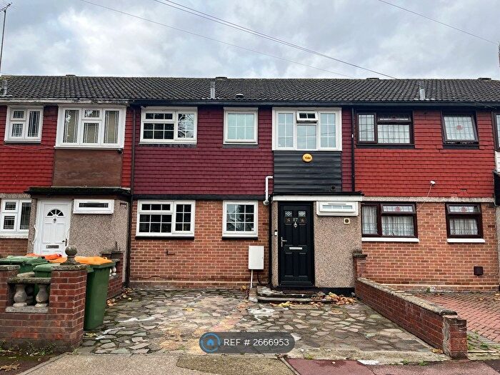 4 Bedroom Terraced House To Rent In Cleves Road, London, E6