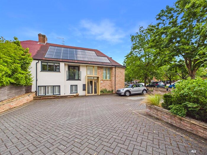 1 Bedroom Flat For Sale In Brancaster Lane, Purley, CR8