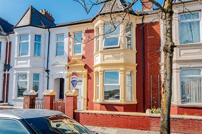 5 Bedroom Terraced House For Sale In Broad Street, Barry, CF62