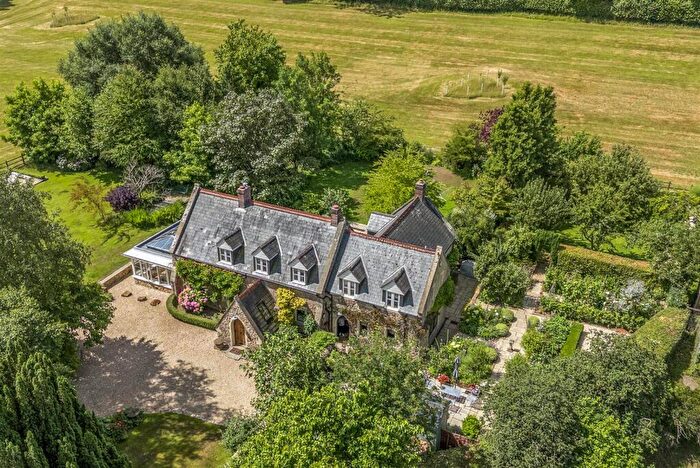 4 Bedroom Country House For Sale In Waytown, Bridport, DT6