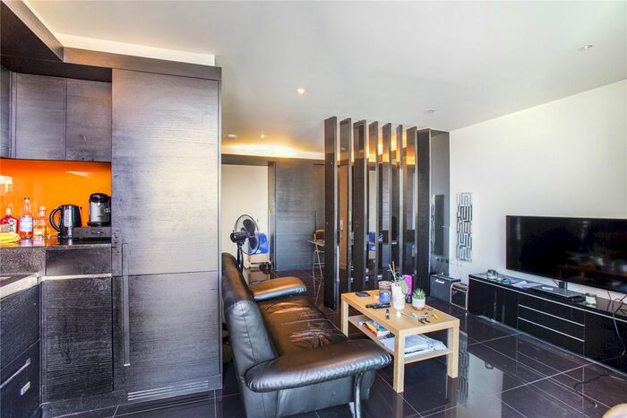 Studio To Rent In Pan Peninsula Square, South Quay, London E14