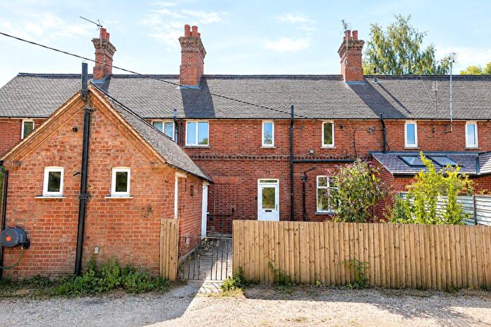 3 Bedroom Terraced House For Sale In Newport Road, Woburn, Bedfordshire, MK17
