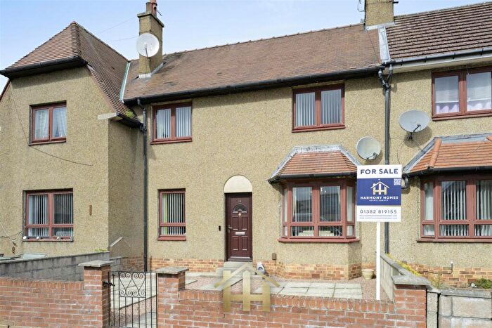 3 Bedroom Terraced House For Sale In Haldane Place, Dundee, DD3