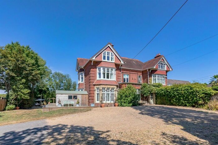 6 Bedroom Property For Sale In Sharpthorne Road, Sharpthorne, East Grinstead, RH19