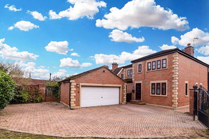 4 Bedroom Detached House For Sale In Scarthingwell Park, Barkston Ash, Tadcaster, LS24