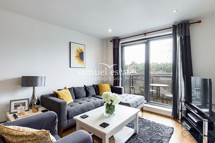 1 Bedroom Flat To Rent In Vista House, Chapter Way, Colliers Wood, SW19