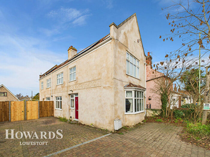 5 Bedroom Detached House For Sale In Oulton Street, Lowestoft, NR32