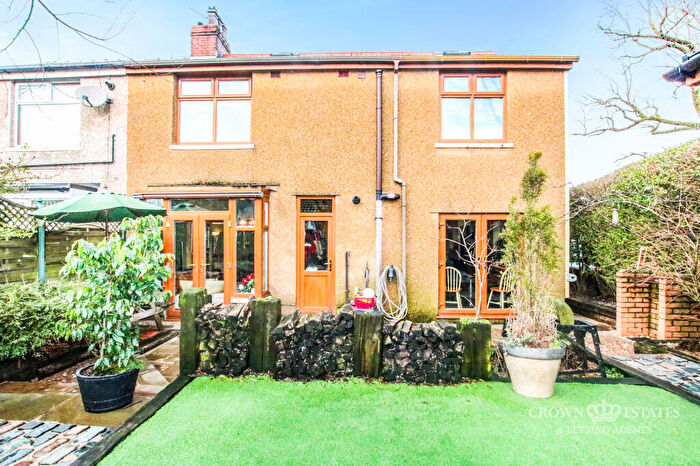 4 Bedroom Semi-Detached House For Sale In Blackburn Road, Knuzden, Blackburn, Lancashire, BB1