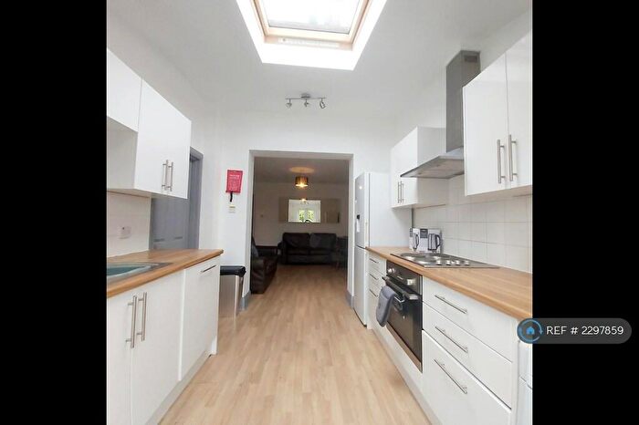 5 Bedroom Terraced House To Rent In Seventh Avenue, Bristol, BS7