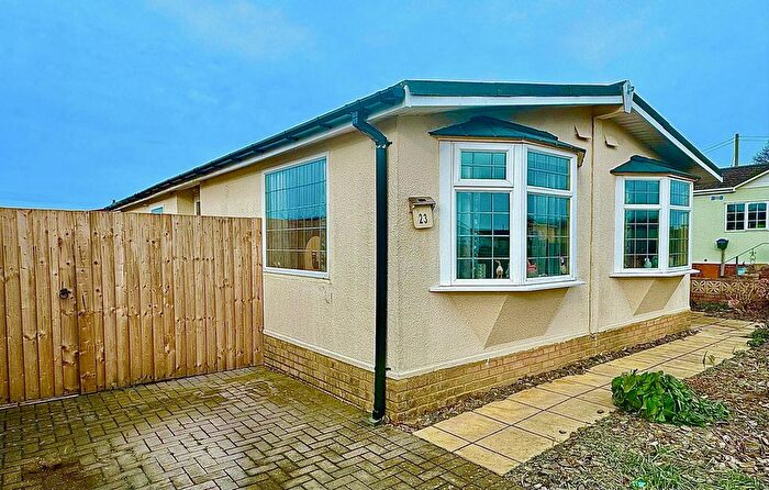 2 Bedroom Mobile/park Home For Sale In Upper Pendock, Malvern, WR13