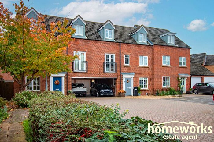 4 Bedroom Town House For Sale In Fox Road, Dereham, NR19