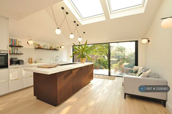 3 Bedroom Terraced House To Rent In The Woodlands, London, SE13