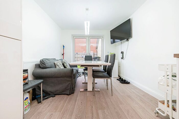 5 Bedroom Detached House For Sale In Corncroft Leys, Houghton Conquest, Bedford, MK45